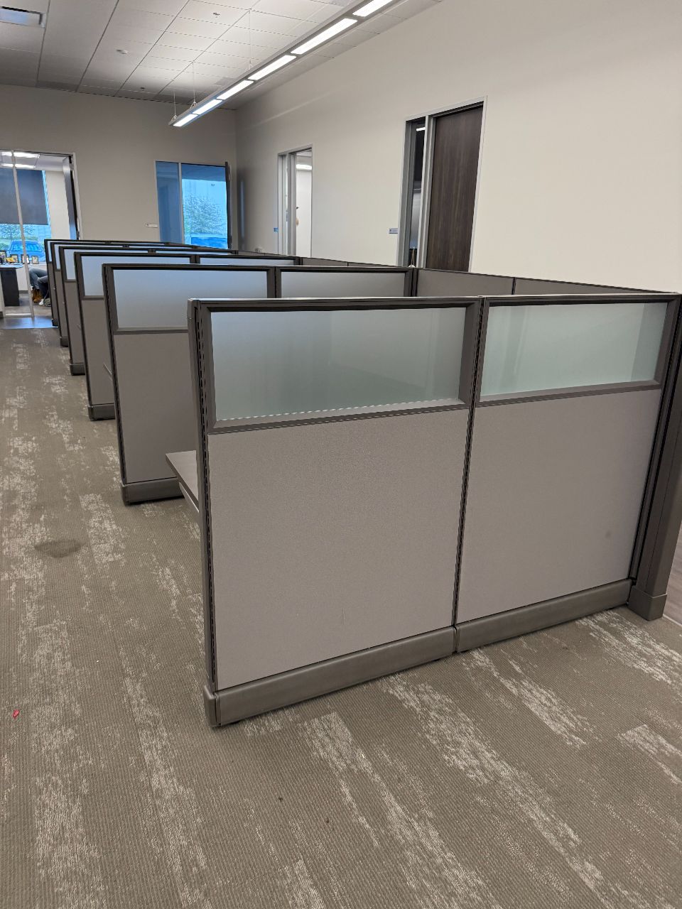 Modern workstation installation